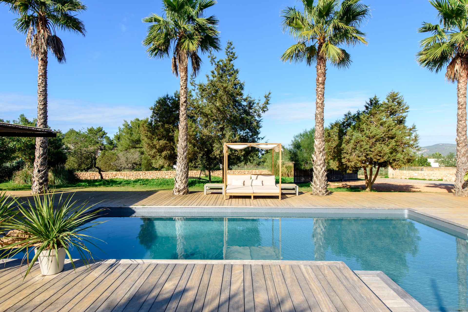 Resa Estates Ibiza te koop sale villa san augustin pool 1.jpg